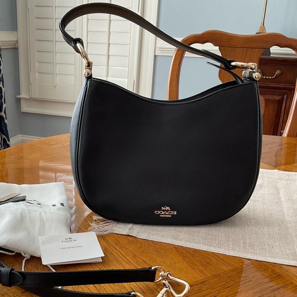 Coach Nomad Crossbody Handbag Black Gloved Tanned Leather Adjustable Strap